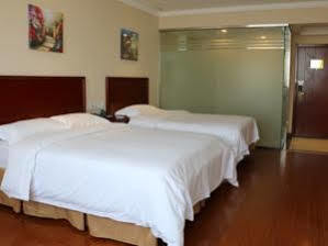 Green Tree Inn Gaoyou Tonghu Road Beihai Express Hotel Dương Châu Ngoại thất bức ảnh